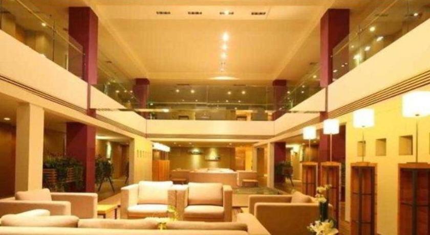 Catic Hotel--Adjacent Buliding Джухай Екстериор снимка