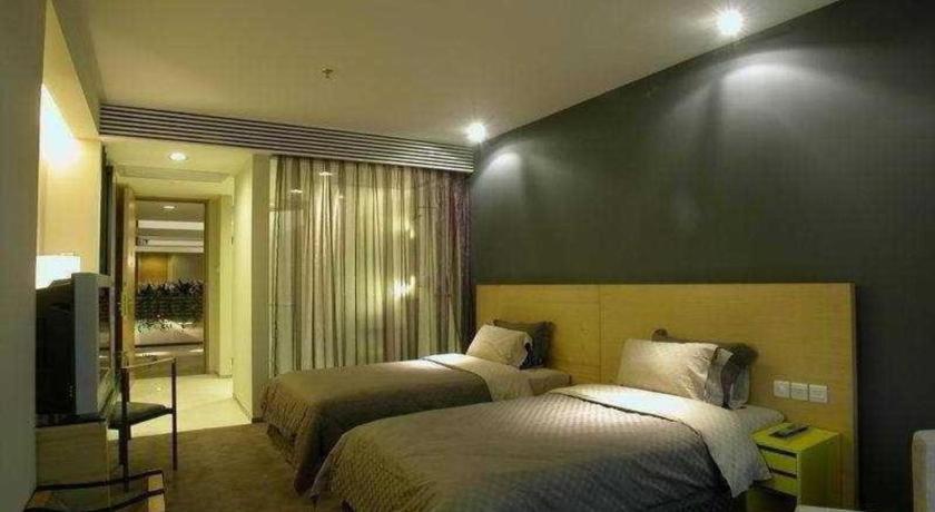 Catic Hotel--Adjacent Buliding Джухай Екстериор снимка