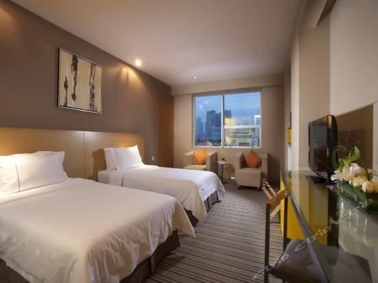 Catic Hotel--Adjacent Buliding Джухай Екстериор снимка